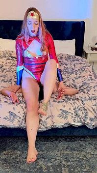 Wonder Woman twarzą w twarz bogini Liz Tbq0016