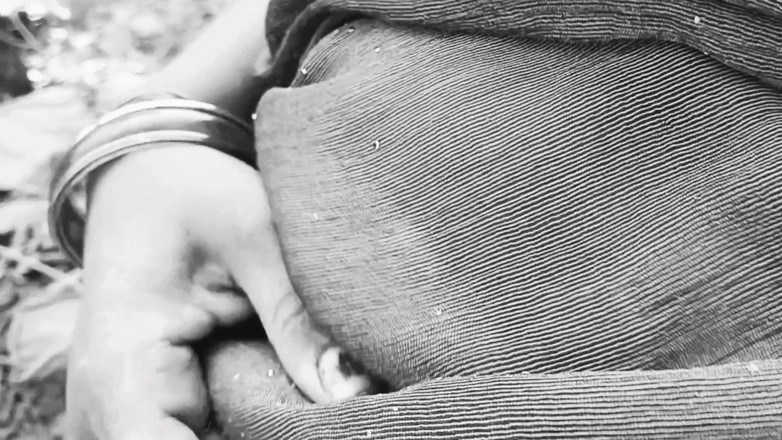 Riyadesi18: Minxx Marley En Fiona Frost Nieuwsgierige Kamergenote