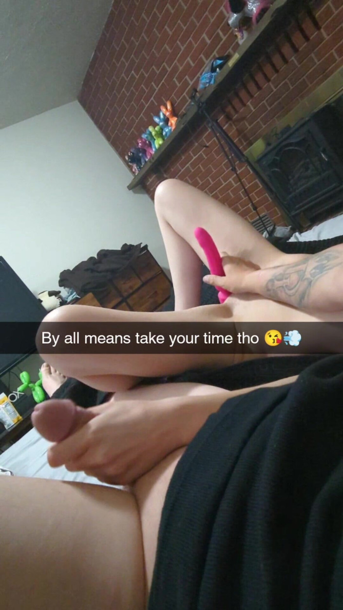 Richelle Rose: Жена курит и изменяет, пока дома одни и куколд ее мужа на Snapchat. Спермоприемная шлюшка не может остановить кончать
