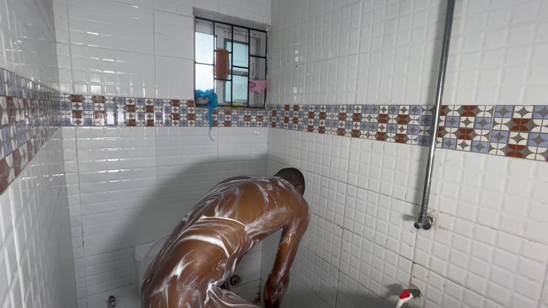 Prettypussy102: Šukání v koupelně s mým přítelem