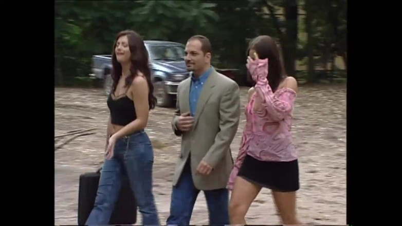 Cinema X: Duas fantásticas peitudas milf escravas fodidas de quatro por garanhão...