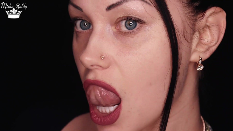 Goddess Misha Goldy: Rökning samlingsvideo &amp;läppstift &amp;läppfetisch!