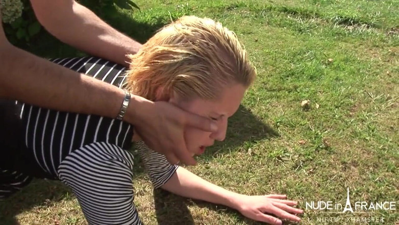 Nude in France: Amatör fransk blond slampa blir hård anal knullad i bakifrån...