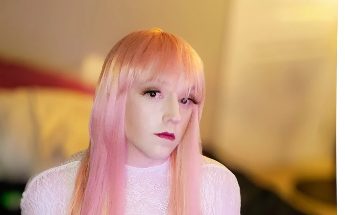 Roxanne Ivory: Vuốt ve con cu