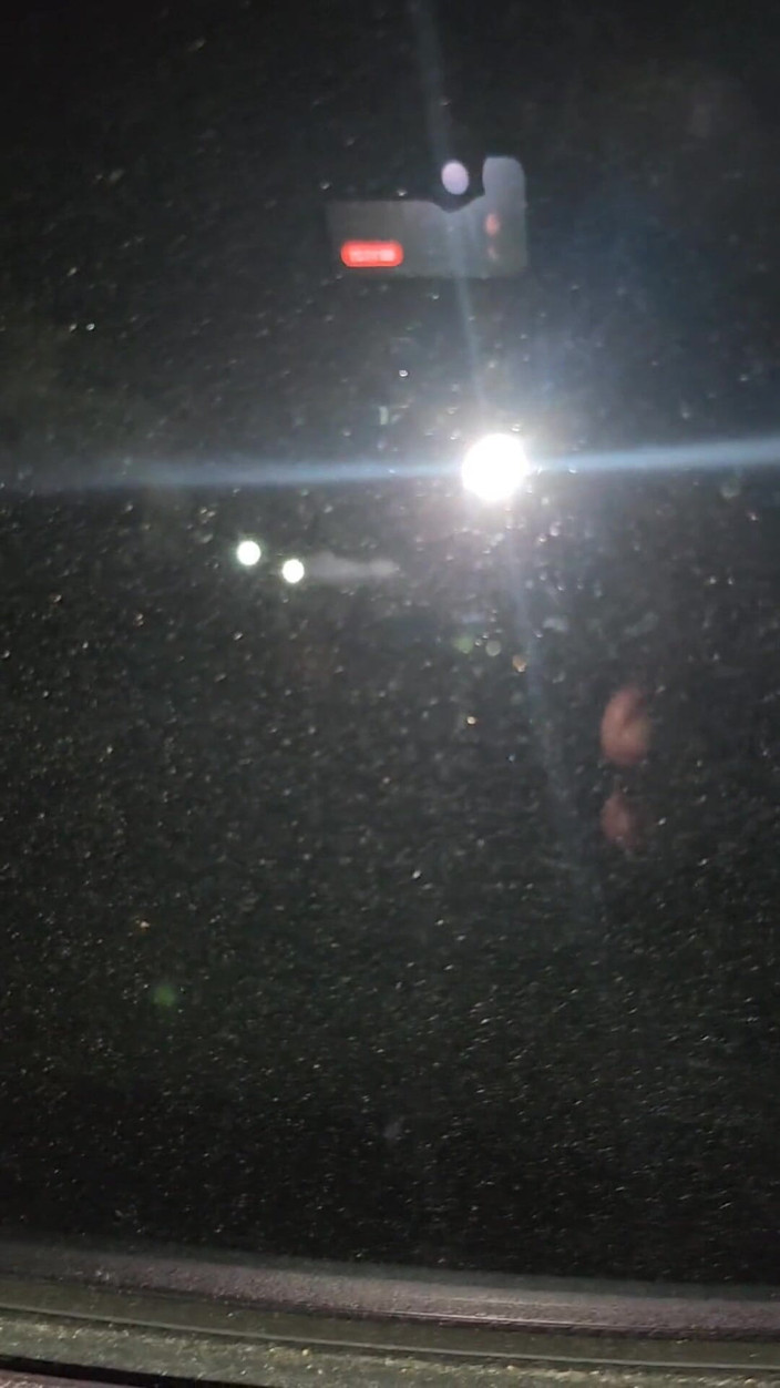 Pietro Montoya: Baise ma femme dans la voiture comme si j’allais lui...