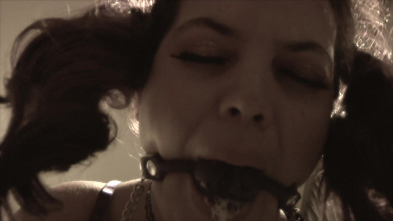 Hotel Captives: Hosted Expose com Gemma