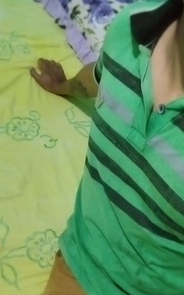 Young Man Showing Himself to the Point of Jerking off (Ponte X)
