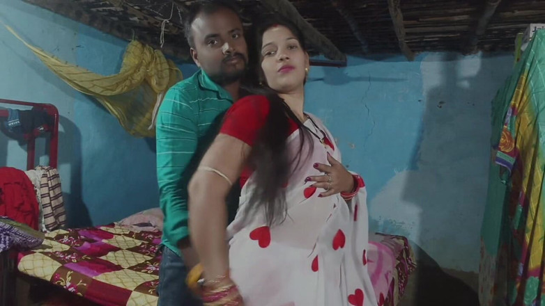 Sona bhabhi: Indiancă sexy desi bhabhi cu romantism și scene de sărutări și futută...