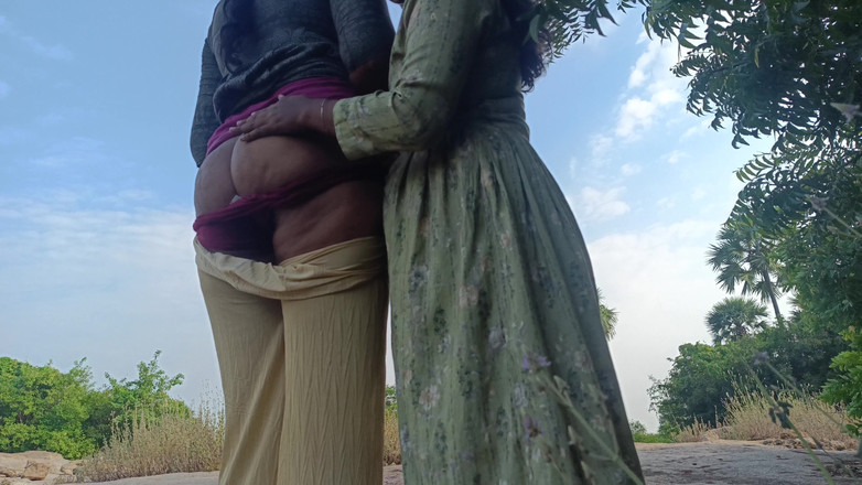 Laxi ammu: Outdoor lesbijki