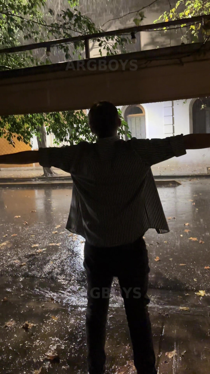 Arg Boys: Risky Extreme Couple Jerk off Outdoor Under the Rain (very Romantic)
