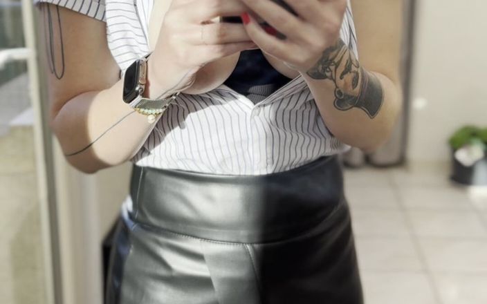 DouceLuxure: Mes Gros Seins Naturelle De MILF