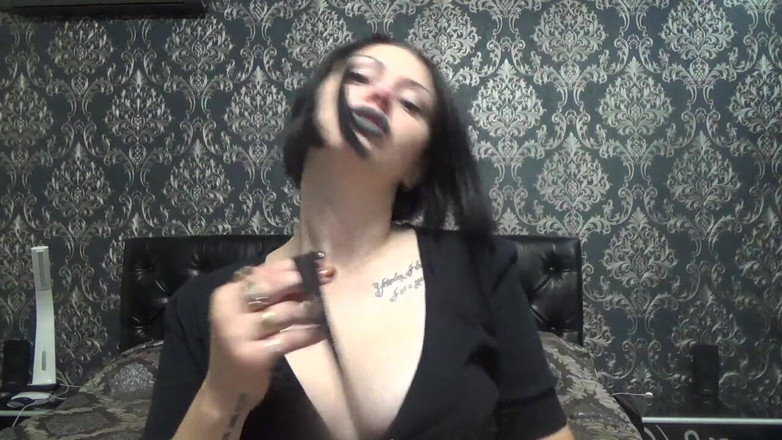 Goddess Misha Goldy: Model kalung &amp; JOI