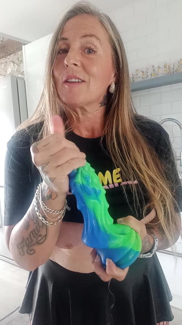 Kitty James: Plunge My Clunge