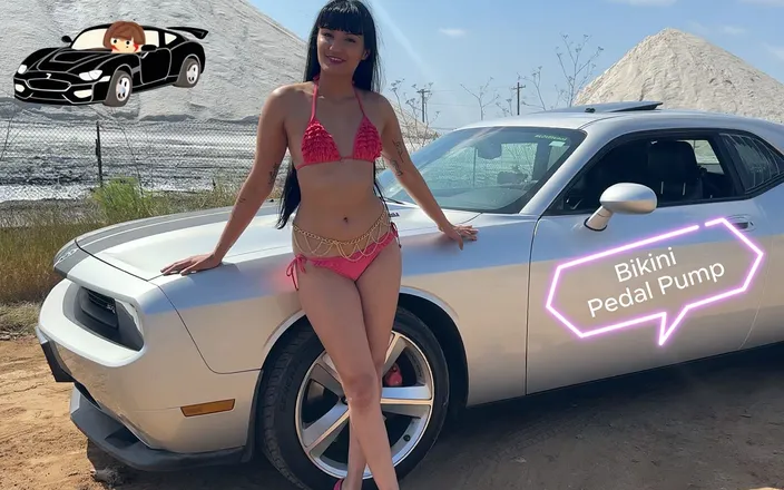 Viva Athena: Bikini Pedal Pump