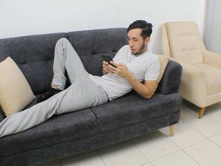 Vayolet: La piccola principessa rimane a casa e io finisco per...