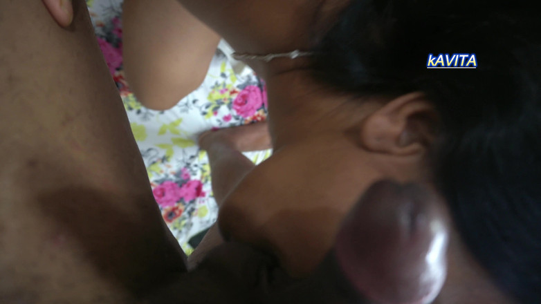 Kavita _zawazawi: 友人の家でヌードセックスを楽しむデジ・インディアン・カップル