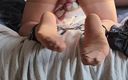 Nyronic: Külotlu çorapla zincirlenmiş boşalma