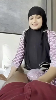 Hijabi-mädchen fatima erstmals sex im hotel mit freund