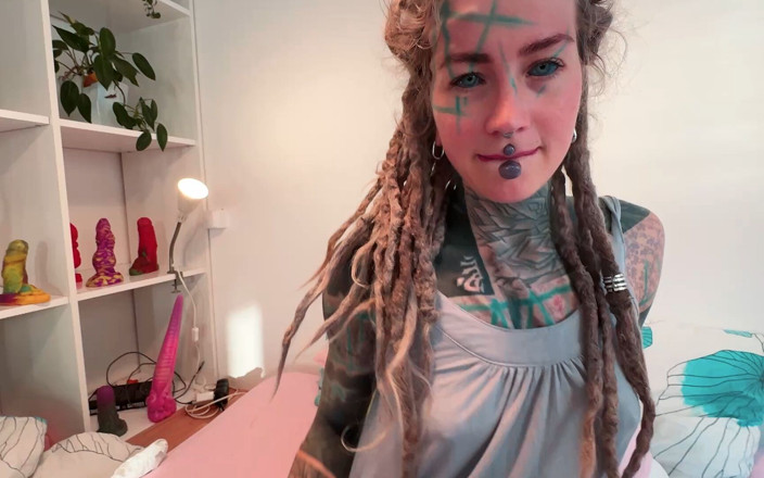 Anuskatzz: Sexy Dreadhead Tattooed Girl Get Fucked and Covered with Cum...