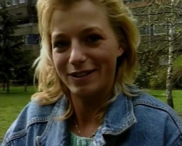 YOUR FIRST PORN: I början var hon så blyg – blonda Kati