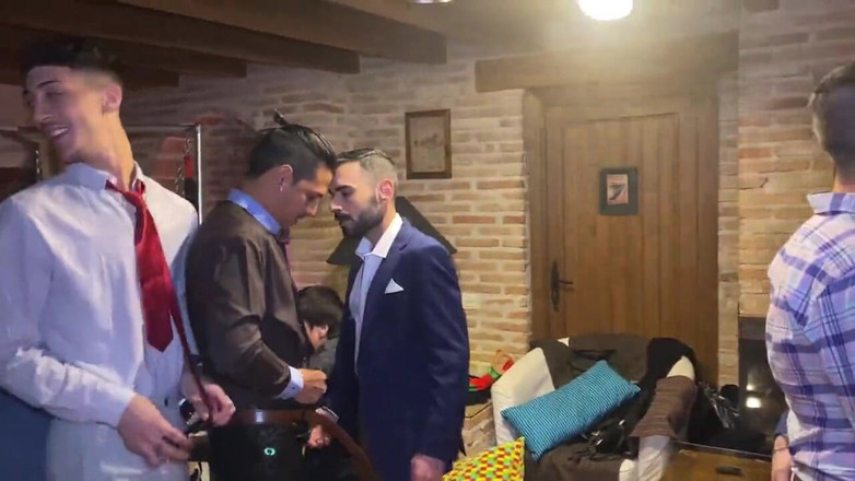 LEO BULGARI: Pornostar super orgia 2023 per la festa di Capodanno!!