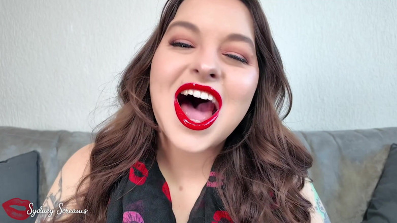 Sydney screams fetish: Labbra rosse lucide joI