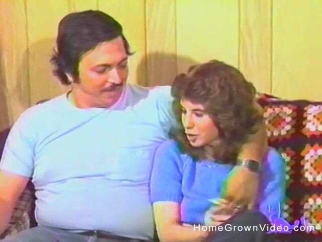 Homegrown Vintage: Подвійна ознака волохатої пизди