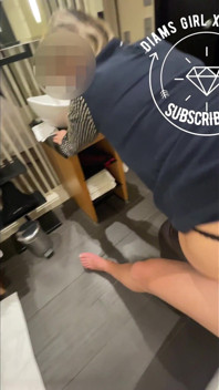 Il Me Baise Comme Une Chienne Avant De Sortir Au Restaurant