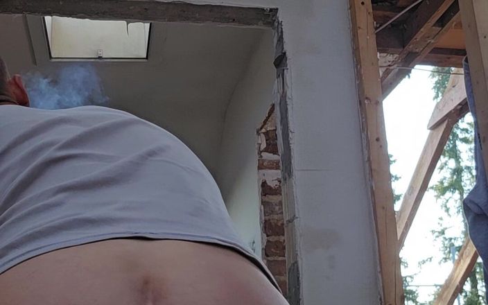 Chris_snoopy_91: Di tempat kerja