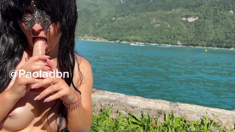 PaolaDbn: fora do lago e da montanha