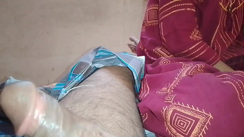 Bijukumar: Индийская деревенская девушка сосет пенис своего мужа