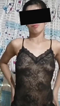 Pinay kecil tetapi payudara besar dan pantat dan pepek masih ketat