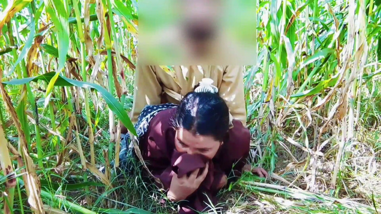 Abida sexy: Kheton Mein Ghumne Ke Liye Aaye đến Mood Ban Gaya Piche...