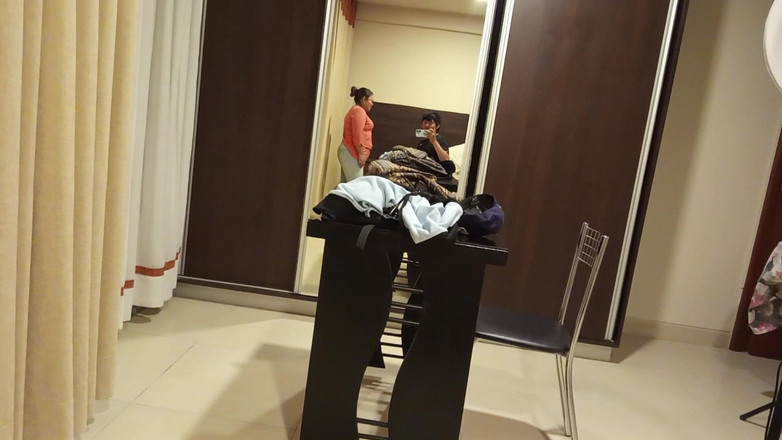 Moo DBOXXX: Ibu tiriku yang jomblo lagi asik nyepong kontolku seharian, aku...