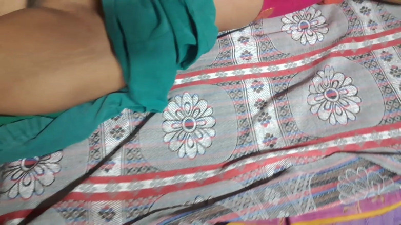 Rakesh: Rani bhabhi follada por cuñado
