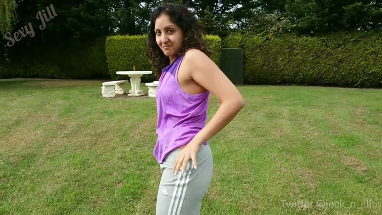 Big Ass Latina: Засвет, секс и глотание спермы в парке с крошкой-латиной с большой задницей