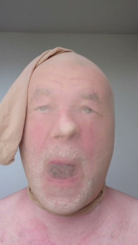 Kolaż selfie z maskami z rajstop