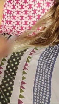 ลูกเลี้ยงสาวตูดใหญ่ 800 ไม่ต้องการเรียนอีกต่อไปเพื่อที่เธอจะได้โดนเย็ดตูด