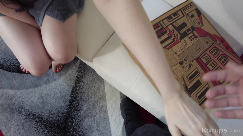 Karups POV: डीप डिक पिज़्ज़ा