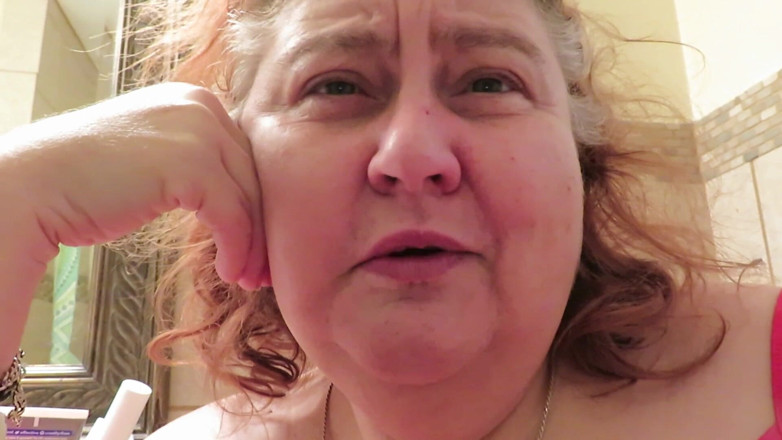BBW nurse Vicki adventures with friends: Te stăpânesc cu sclavul meu cu limba