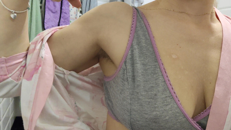 Miodelka: Compilation of Muscles Flexing, Pee and Milky Tits 4K