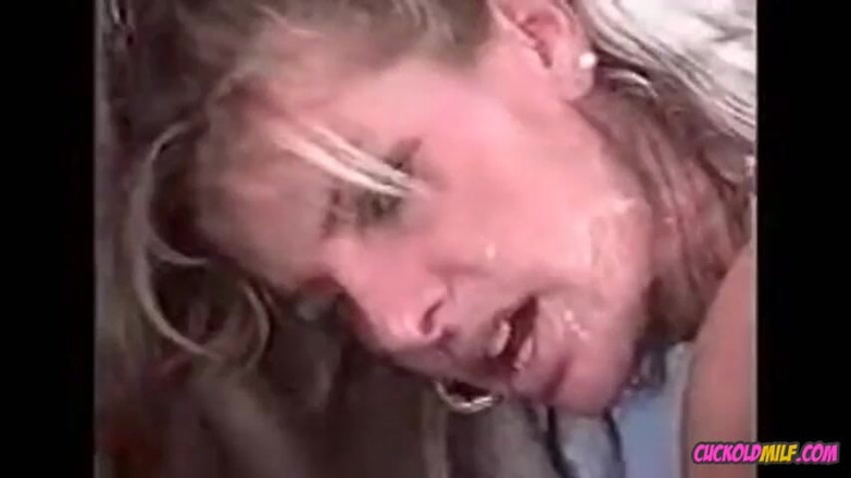 Cuckold MILF: Matură sexy pasionată de încornorare - orgie retro cu pulă neagră din...