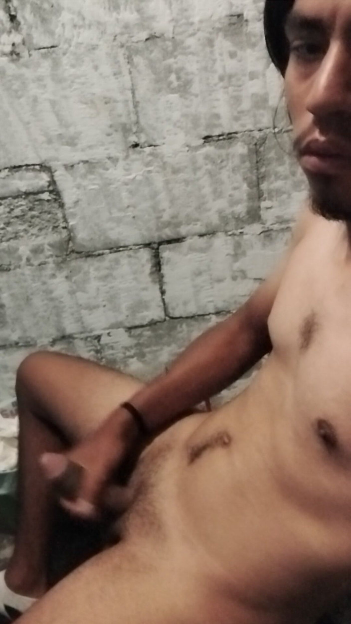 AlexAlejandro13: Un essere meraviglioso in bagno
