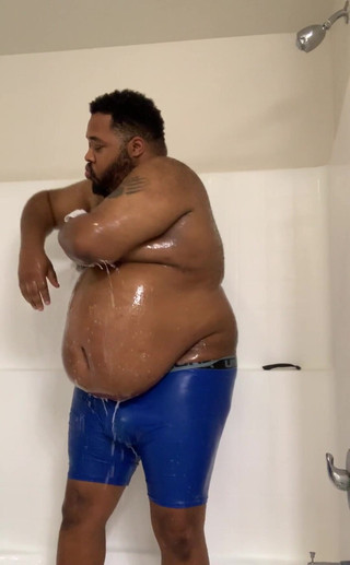 Blkhole420: Více videí ve sprše