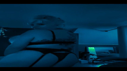 PaintedRose: "Vom ține-ne pe amândoi în starea de spirit.