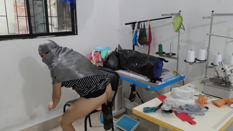 NEGRITA SEXY: Моя большая вагина наслаждается вкусной мастурбацией на моем рабочем месте