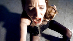 Viktoria Goo: Viktoria Goo - přetížení chcanek - S.O.S.! Utopím se!