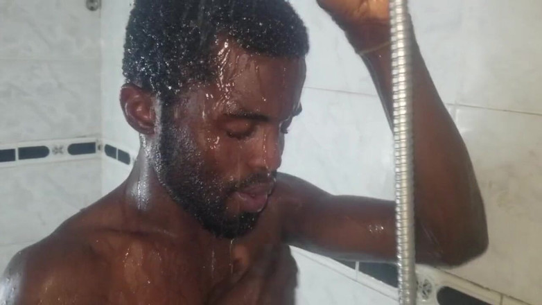 Sweetass132: Alimente-me seu grande pau preto