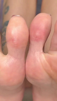 Kaki dan Footjobs saya yang cantik