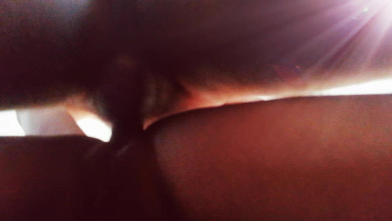 Tina Baby: Stor fitta jävla utsikt nerifrån